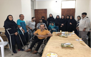 دیدار صمیمی با جمعی از معلولین آسایشگاه حضرت رقیه (س)