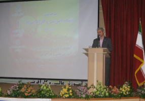 تا پایان برنامه ششم توسعه باید ۳۰٪ دانشجویان مهارتی تربیت شوند/کارآفرینی فرآیندی که به خلق ارزش منتهی می شود/۱۵% دانشجویان کشور در مراکز علمی - کاربردی تحصیل می کنند