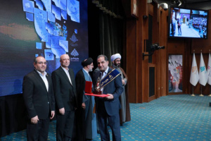 انتخاب رییس دانشگاه جامع علمی کاربردی به عنوان دانشمند برگزیده کشور