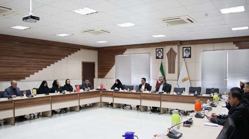 شاخص های انتخاب پژوهشگر برتر توسط ستاد هفته پژوهش و فناوری استان متناسب با رشته های مهارتی نیاز به بازنگری دارد